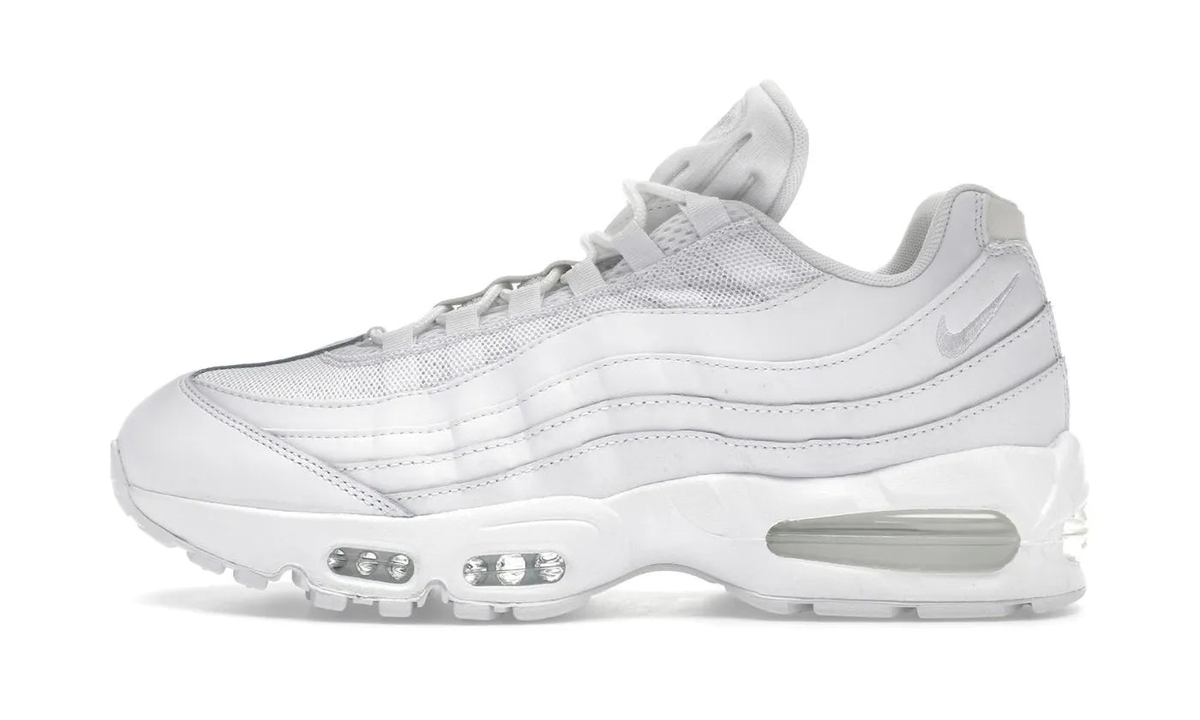 ⭐︎S⭐︎Nike Air Max 95 Big Bubble Triple Nike Air Max 95 OG Big Bubble Triple White
