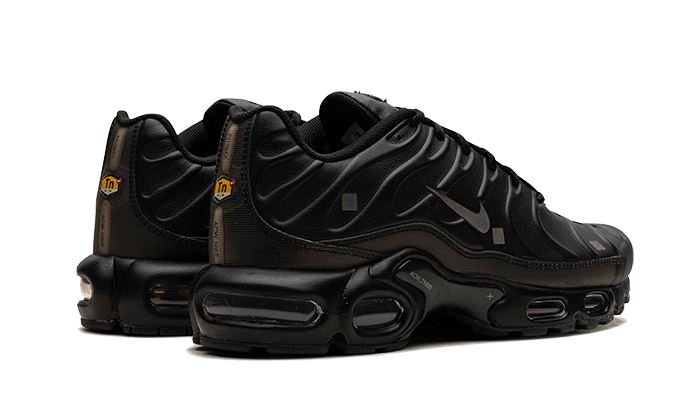 Nike Air Max Plus A-COLD-WALL Black – limitierter Sneaker bei Shade Studios