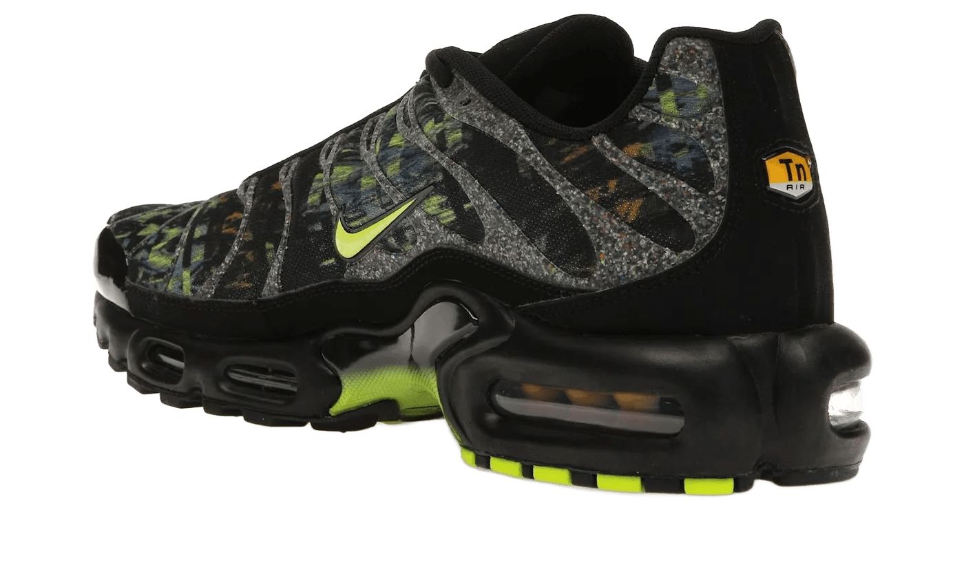 Nike Air Max Plus Sustainable Black Volt