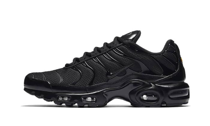 Nike Air Max Plus Triple Black – limitierter Sneaker bei Shade Studios