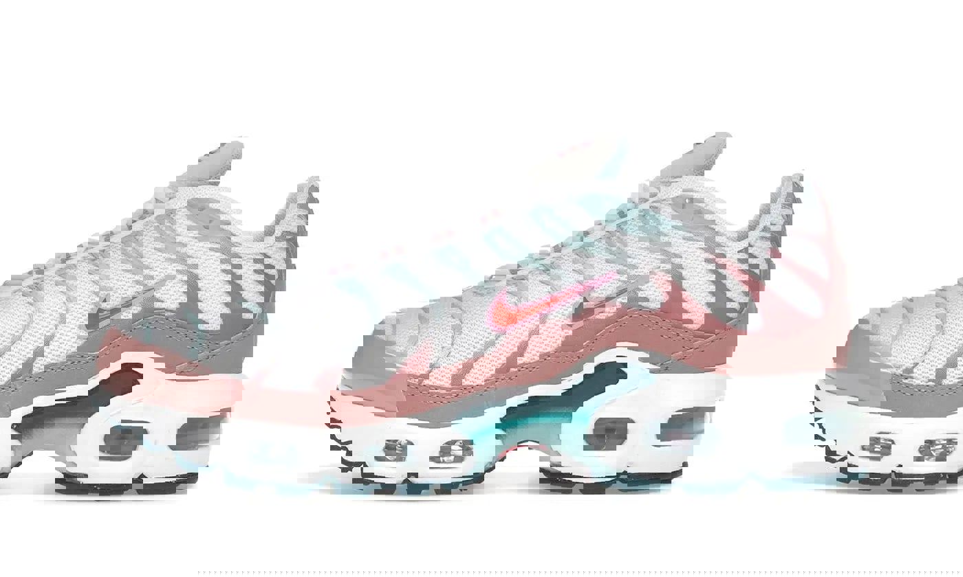 Nike Air Max Plus White Red Stardust Jade Ice Siren Red