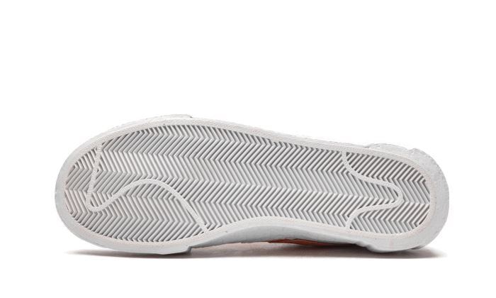 Nike Blazer Low Sacai White Magma Orange – limitierter Sneaker bei Shade Studios