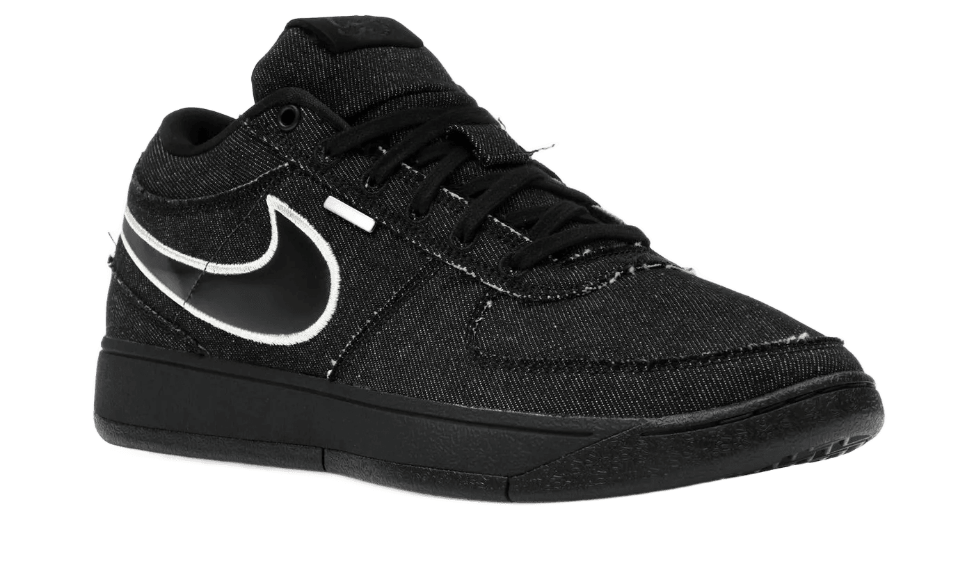 Nike Book 1 LX Black Label – limitierter Sneaker bei Shade Studios