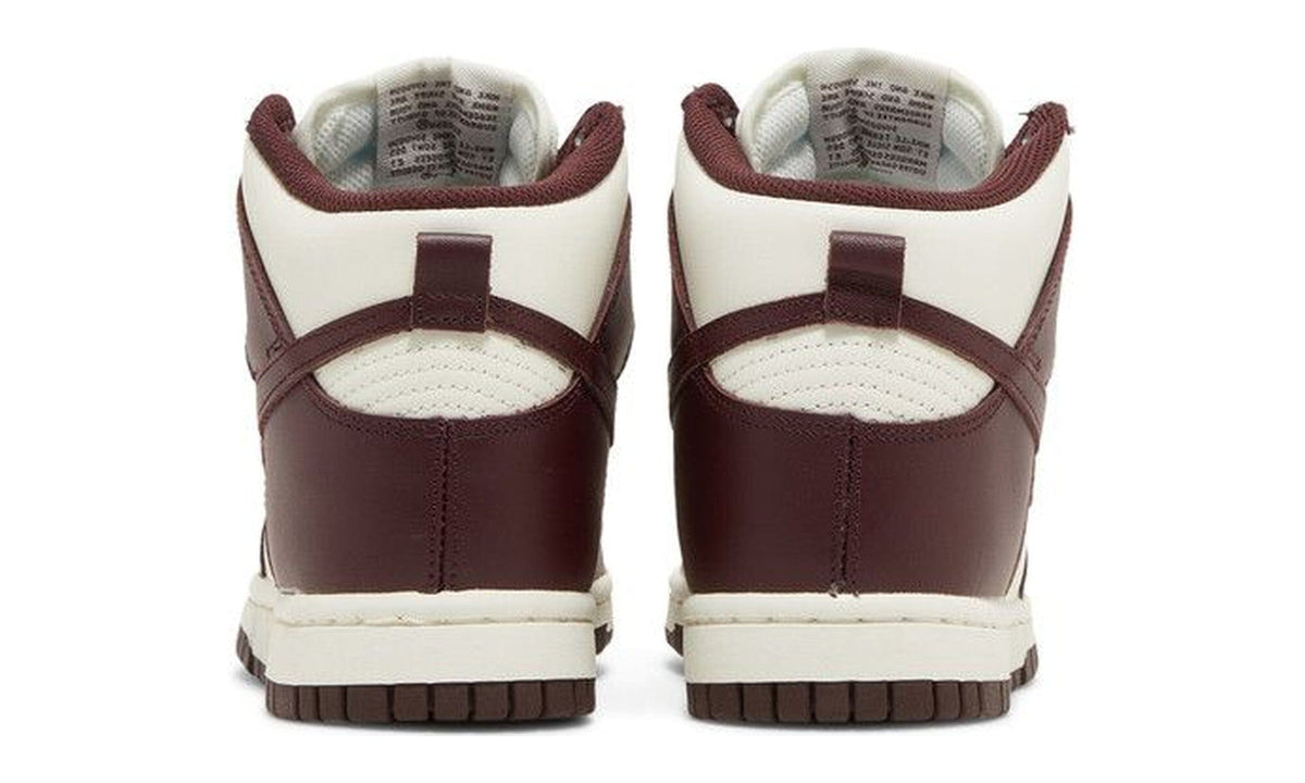 Nike Wmns Dunk High Burgundy Crush