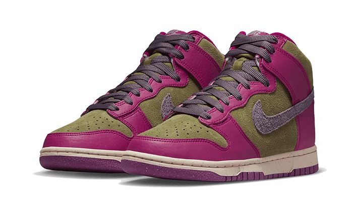 Nike Dunk High Dynamic Berry – limitierter Sneaker bei Shade Studios