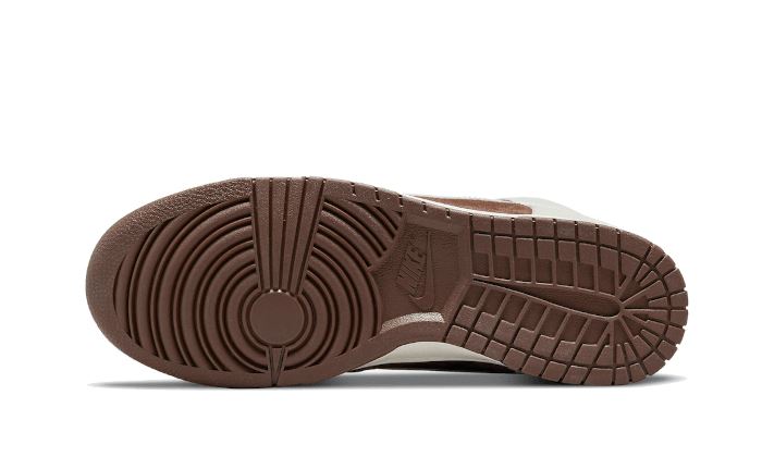 Nike Dunk High Light Chocolate – limitierter Sneaker bei Shade Studios