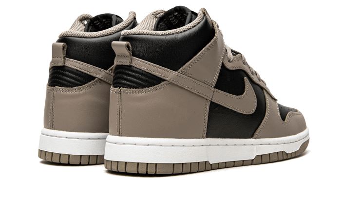Nike Dunk High Moon Fossil – limitierter Sneaker bei Shade Studios