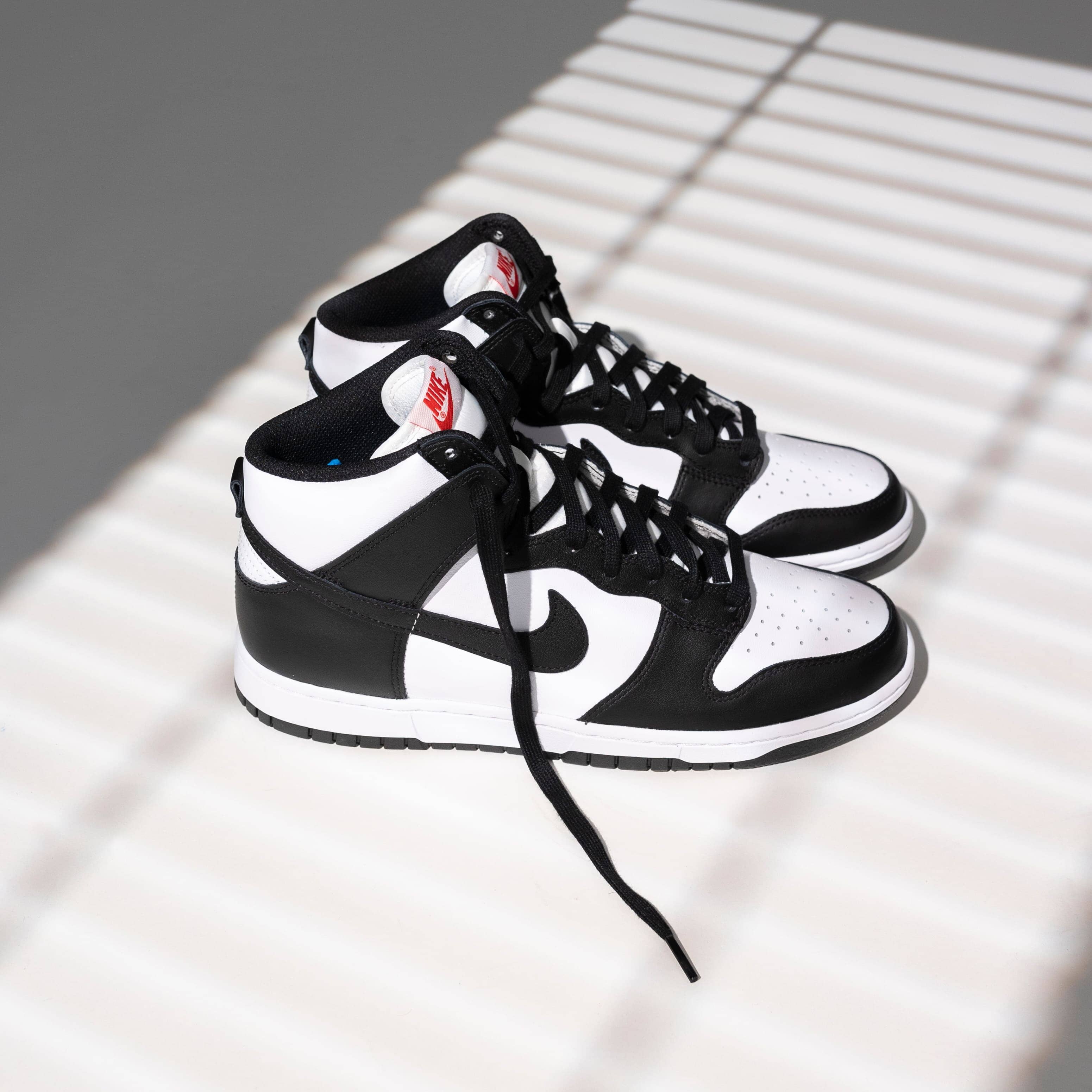 Nike Dunk High Panda (2021) – limitierter Sneaker bei Shade Studios