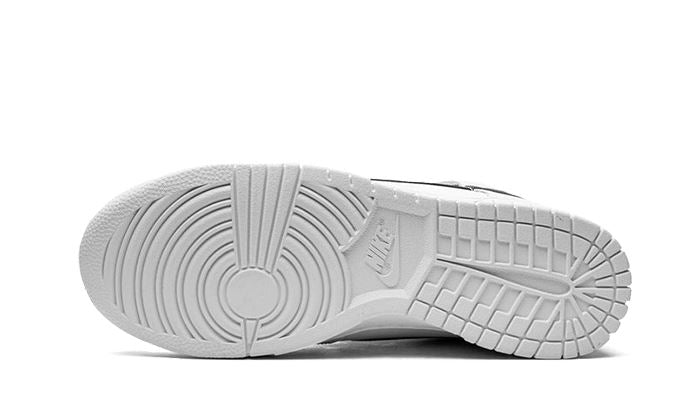 Nike Dunk High Reverse Panda – limitierter Sneaker bei Shade Studios