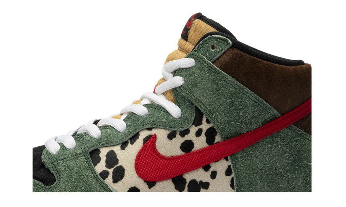 Nike Dunk High SB Walk The Dog
