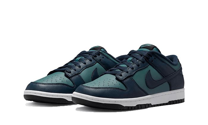 Nike Dunk Low Armory Navy – limitierter Sneaker bei Shade Studios