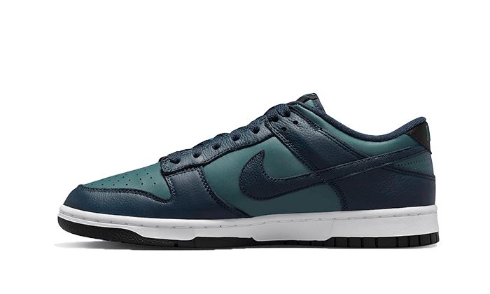 Nike Dunk Low Armory Navy – limitierter Sneaker bei Shade Studios