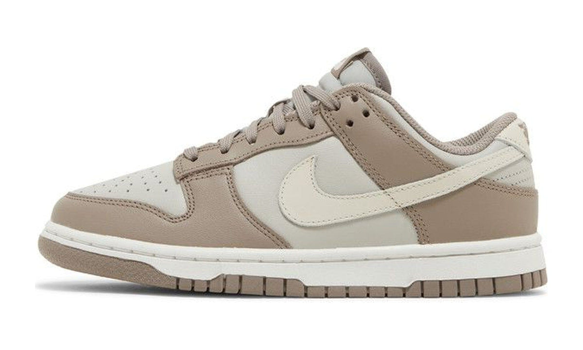 Nike Wmns Dunk Low Moon Fossil