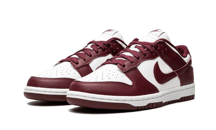 Nike Dunk Low Bordeaux – limitierter Sneaker bei Shade Studios