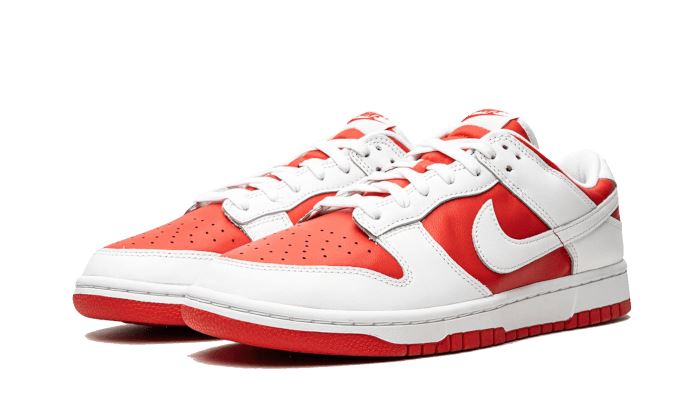 Nike Dunk Low Championship Red – limitierter Sneaker bei Shade Studios