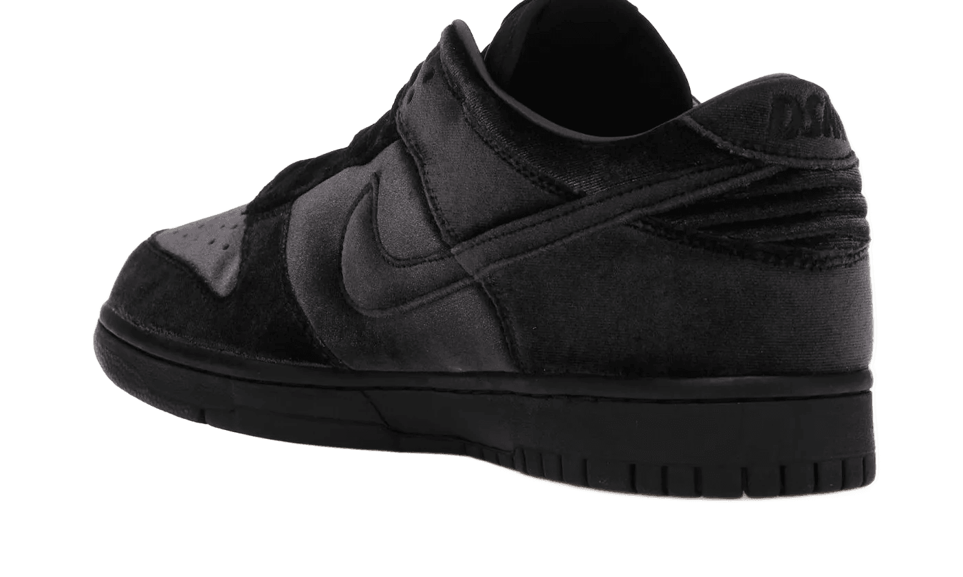 Dunk Low Dover Street Market Triple Black Velvet - DH2686-002