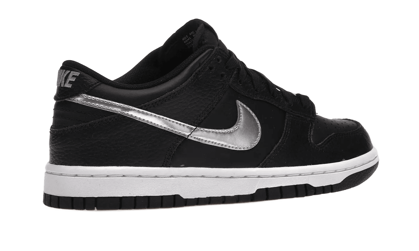Nike Dunk Low NBA 75th Anniversary Spurs – limitierter Sneaker bei Shade Studios