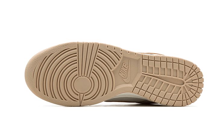 Nike Dunk Low Phantom Metallic Gold – limitierter Sneaker bei Shade Studios