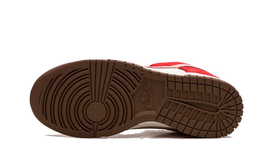 Nike Dunk Low Premium Bacon – limitierter Sneaker bei Shade Studios