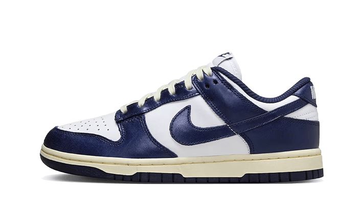 Nike Dunk Low Vintage Navy – limitierter Sneaker bei Shade Studios