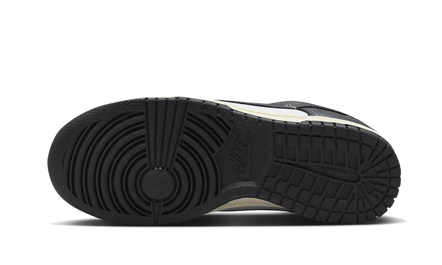 Nike Dunk Low Vintage Panda – limitierter Sneaker bei Shade Studios