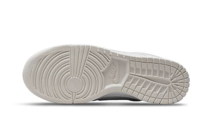Nike Dunk Low Yellow Heart – limitierter Sneaker bei Shade Studios