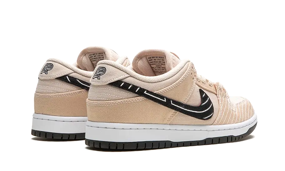 Nike SB Dunk Low Albino & Preto – limitierter Sneaker bei Shade Studios