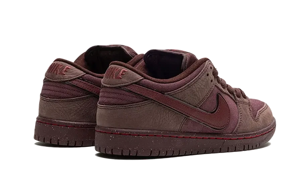 Nike Nike SB Dunk Low City Of Love Burgundy Crush - FN0619-600