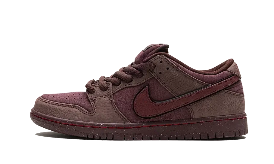 Nike SB Dunk Low City Of Love Burgundy Crush – limitierter Sneaker bei Shade Studios