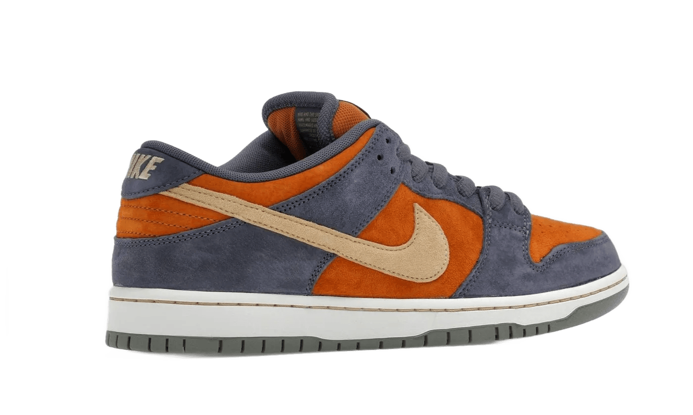 SB Dunk Low Light Carbon Monarch - HF3063-002