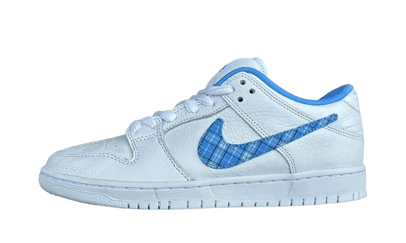 SB Dunk Low Pro Nicole Hause - FZ8802-100