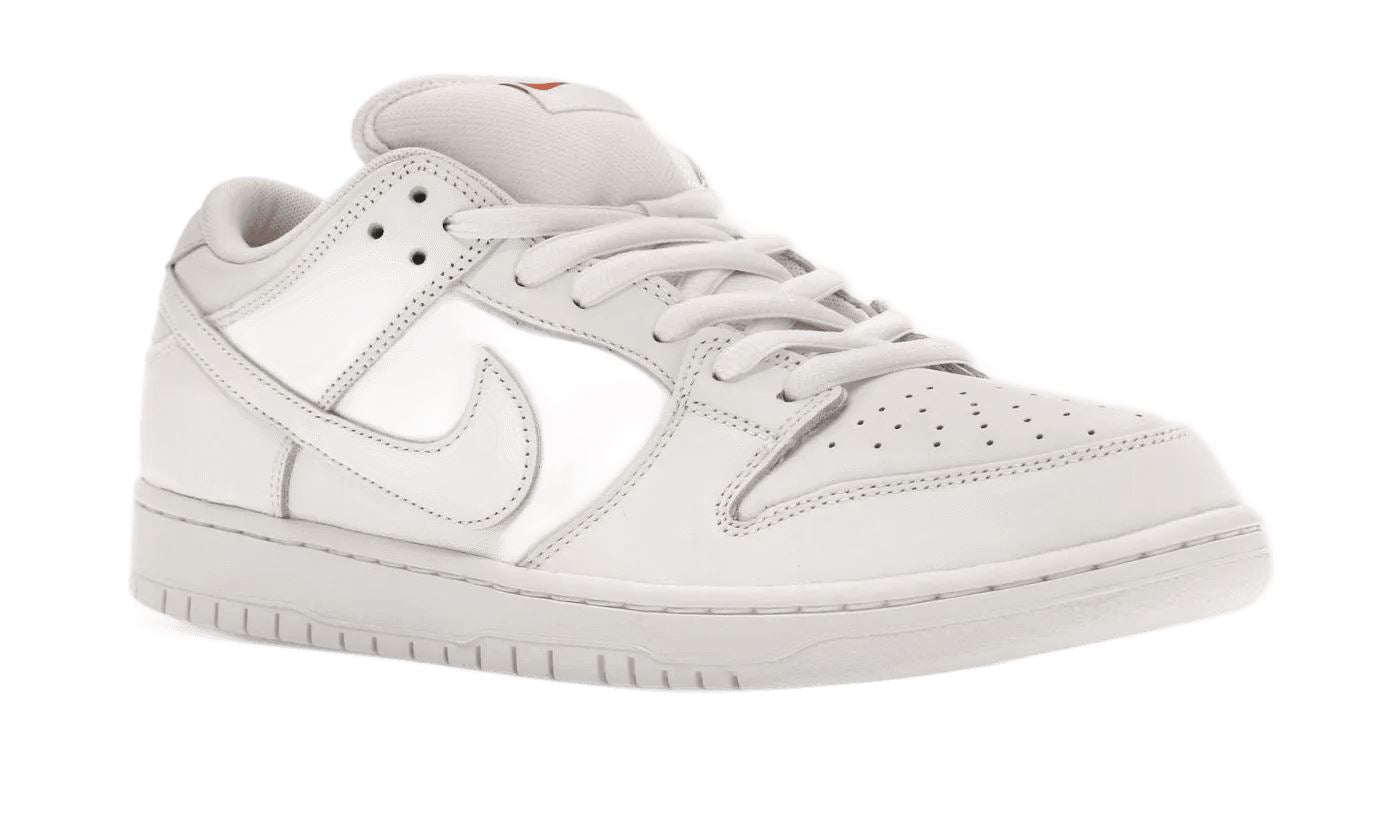 Nike SB Dunk Low Pro Triple White – limitierter Sneaker bei Shade Studios