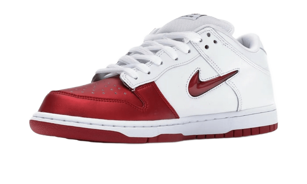 SB Dunk Low Supreme Jewel Swoosh Red - CK3480-600