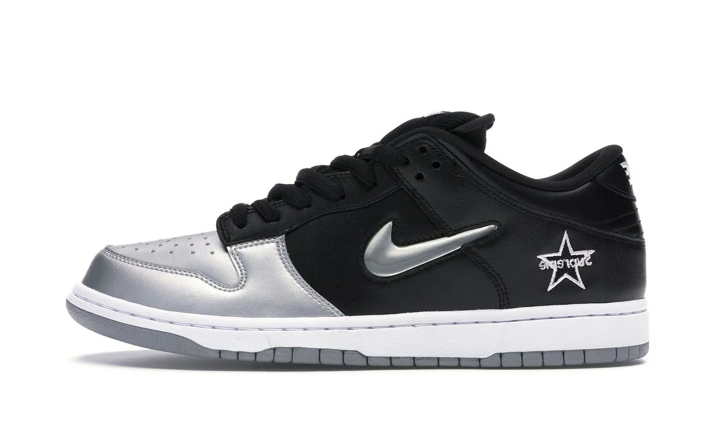 Nike SB Dunk Low Supreme Jewel Swoosh Silver – limitierter Sneaker bei Shade Studios