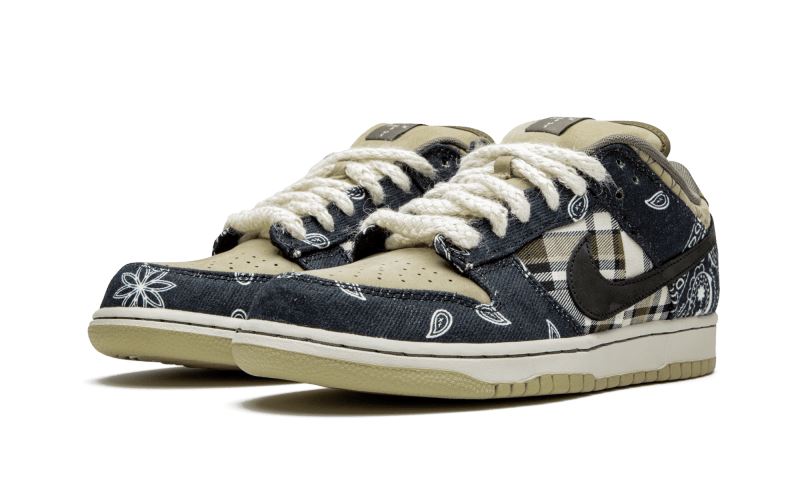 Nike SB Dunk Low Travis Scott – limitierter Sneaker bei Shade Studios
