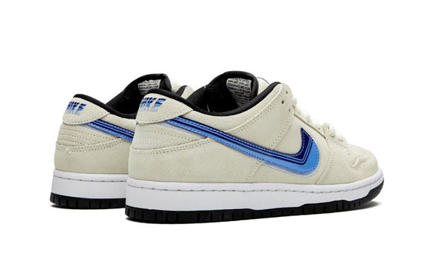 Nike SB Dunk Low Truck it