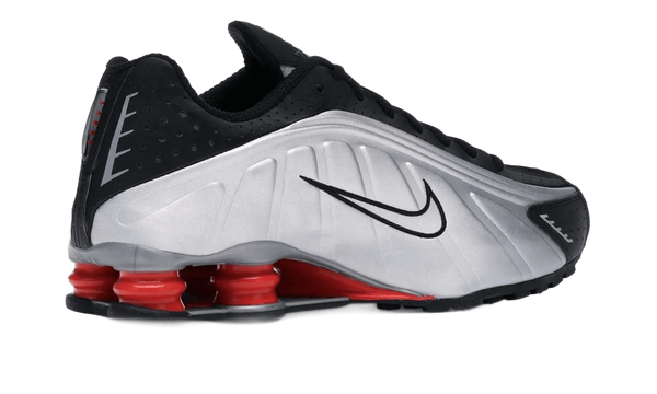 Black and white nike shox on sale