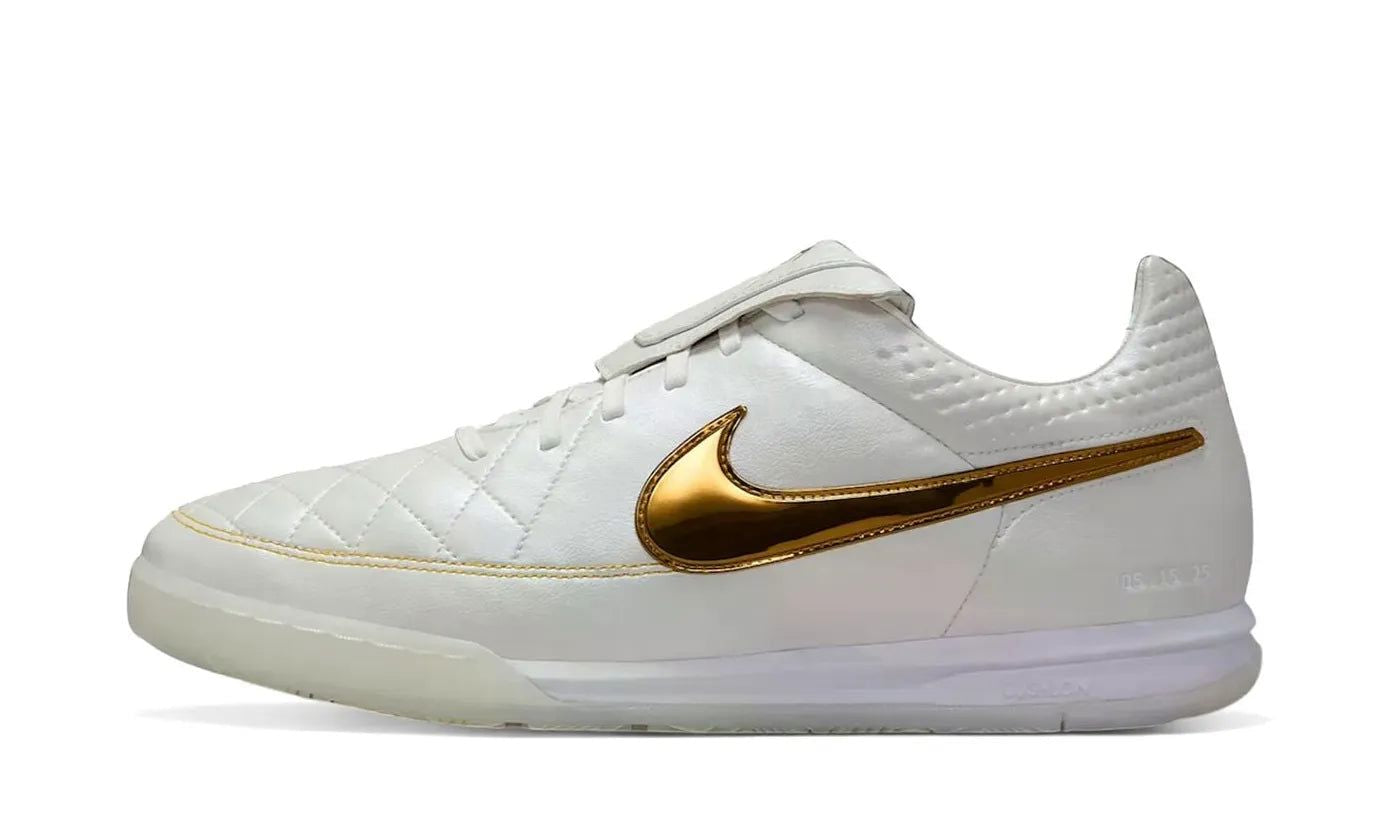 Nike Tiempo Legend Ronaldinho Touch of Gold