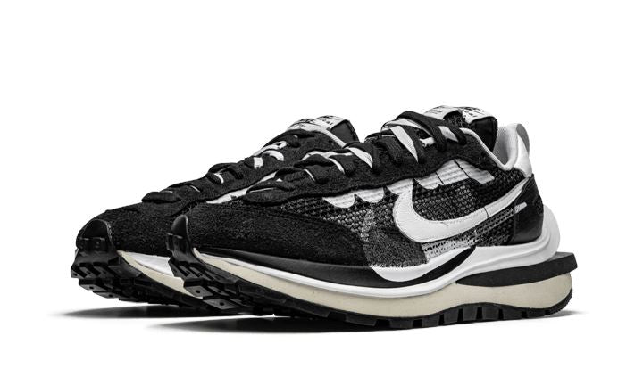 Nike Vaporwaffle Sacai Black White – limitierter Sneaker bei Shade Studios