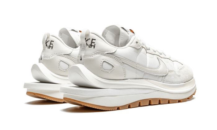 Nike Vaporwaffle Sacai Sail Gum – limitierter Sneaker bei Shade Studios