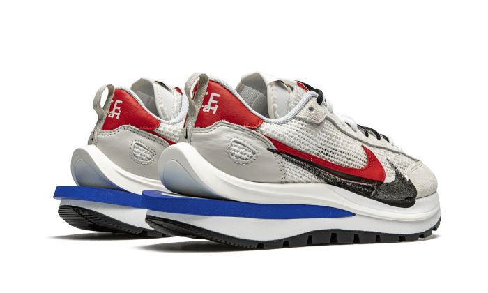 Nike Vaporwaffle Sacai Sport Fuchsia Game Royal – limitierter Sneaker bei Shade Studios