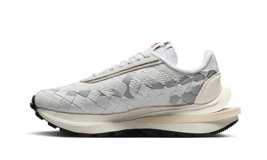 Nike Vaporwaffle Woven Sacai Jean Paul Gaultier White – limitierter Sneaker bei Shade Studios