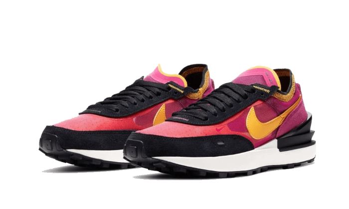 Nike Waffle One Active Fuchsia – limitierter Sneaker bei Shade Studios