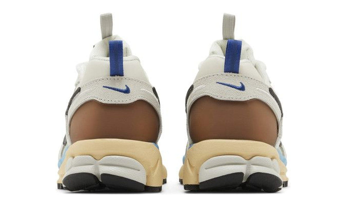 Nike Wmns Air Zoom Vomero 5 Designed by Japan