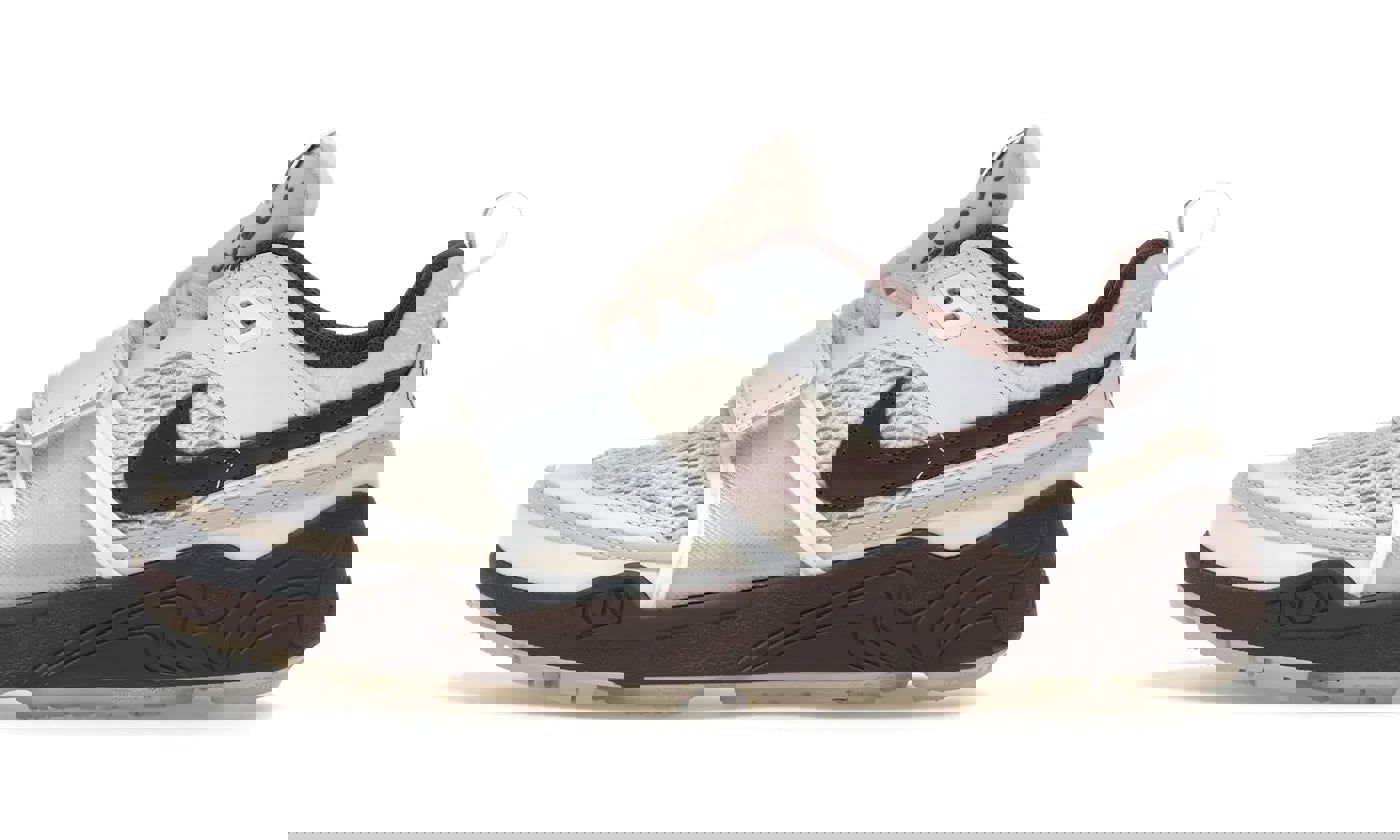 Nike Zoom Field Jaxx Travis Scott Light Chocolate