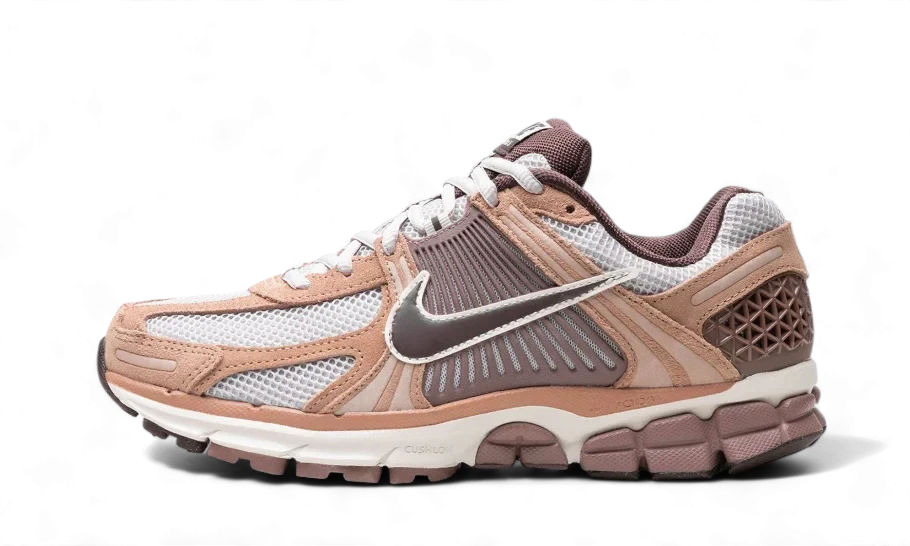 Nike Zoom Vomero 5 Dusted Clay – limitierter Sneaker bei Shade Studios
