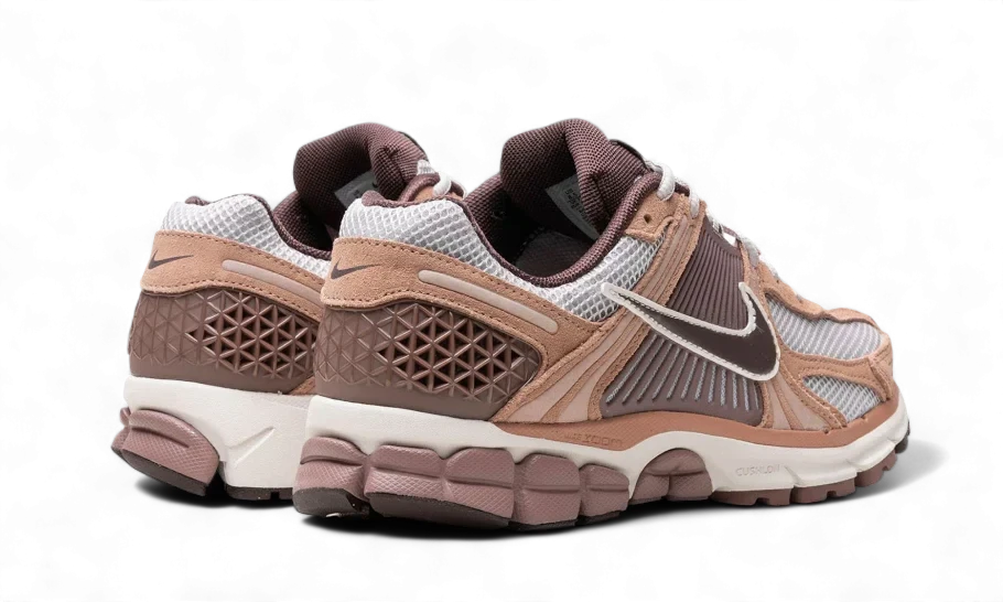 Nike Zoom Vomero 5 Dusted Clay – limitierter Sneaker bei Shade Studios