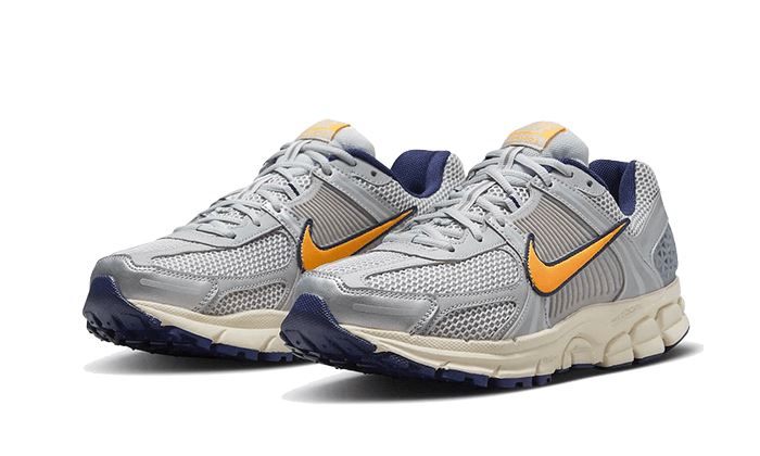 Nike Zoom Vomero 5 Pure Platinum Laser Orange – limitierter Sneaker bei Shade Studios