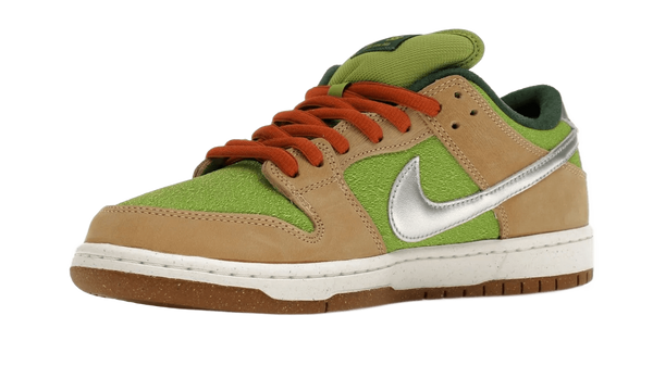 SB Dunk Low Escargot - FQ7585-200