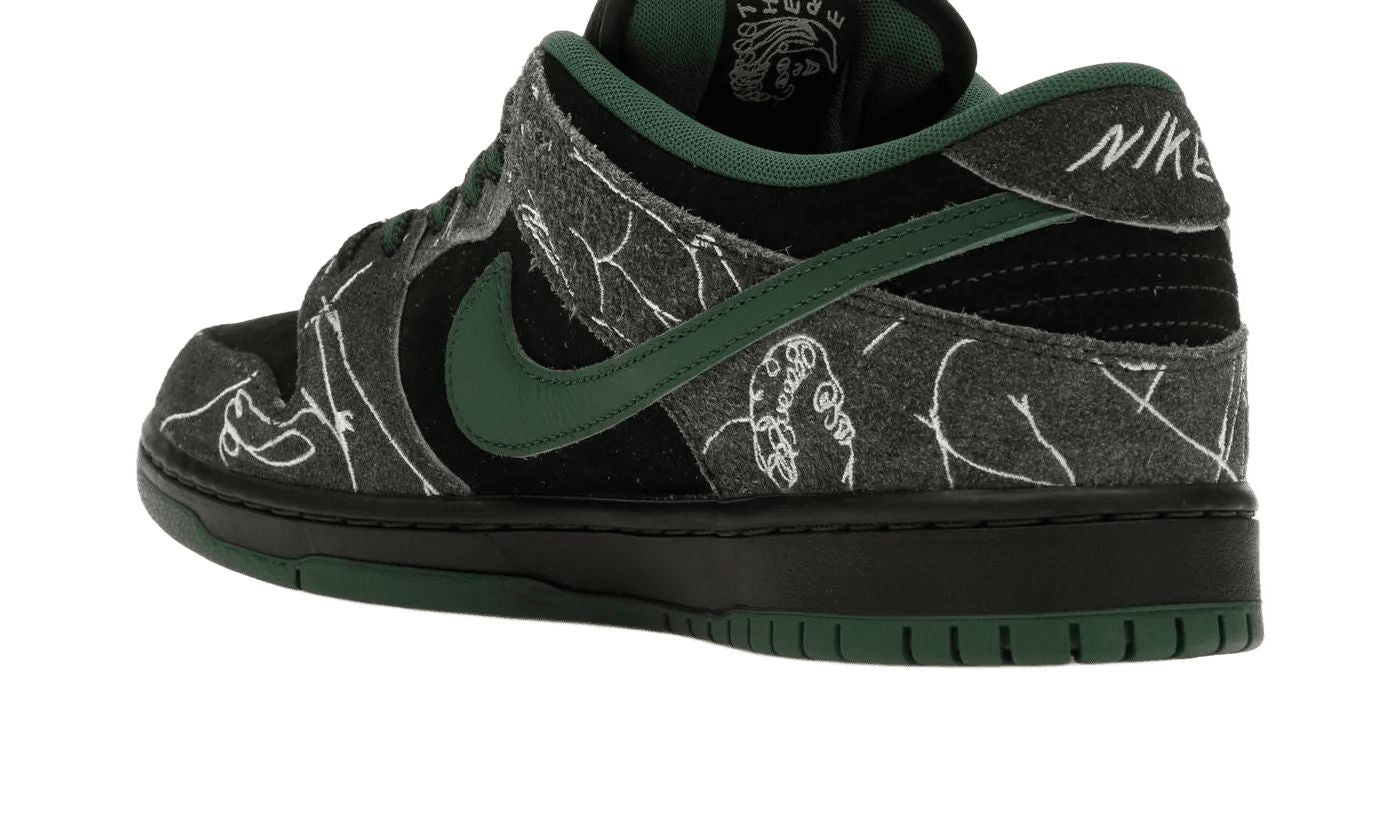 SB Dunk Low There Skateboards – limitierter Sneaker bei Shade Studios